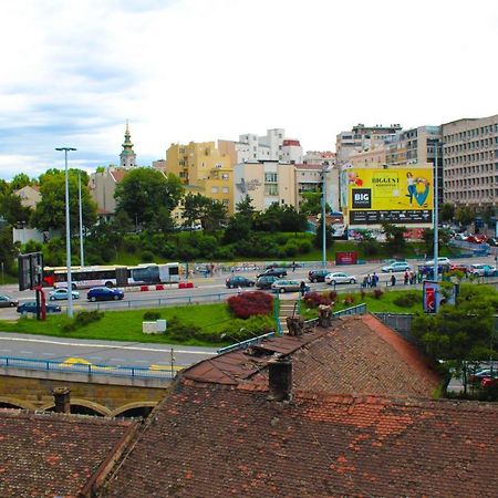 Comfortable Apartment In City Hub Belgrado Buitenkant foto
